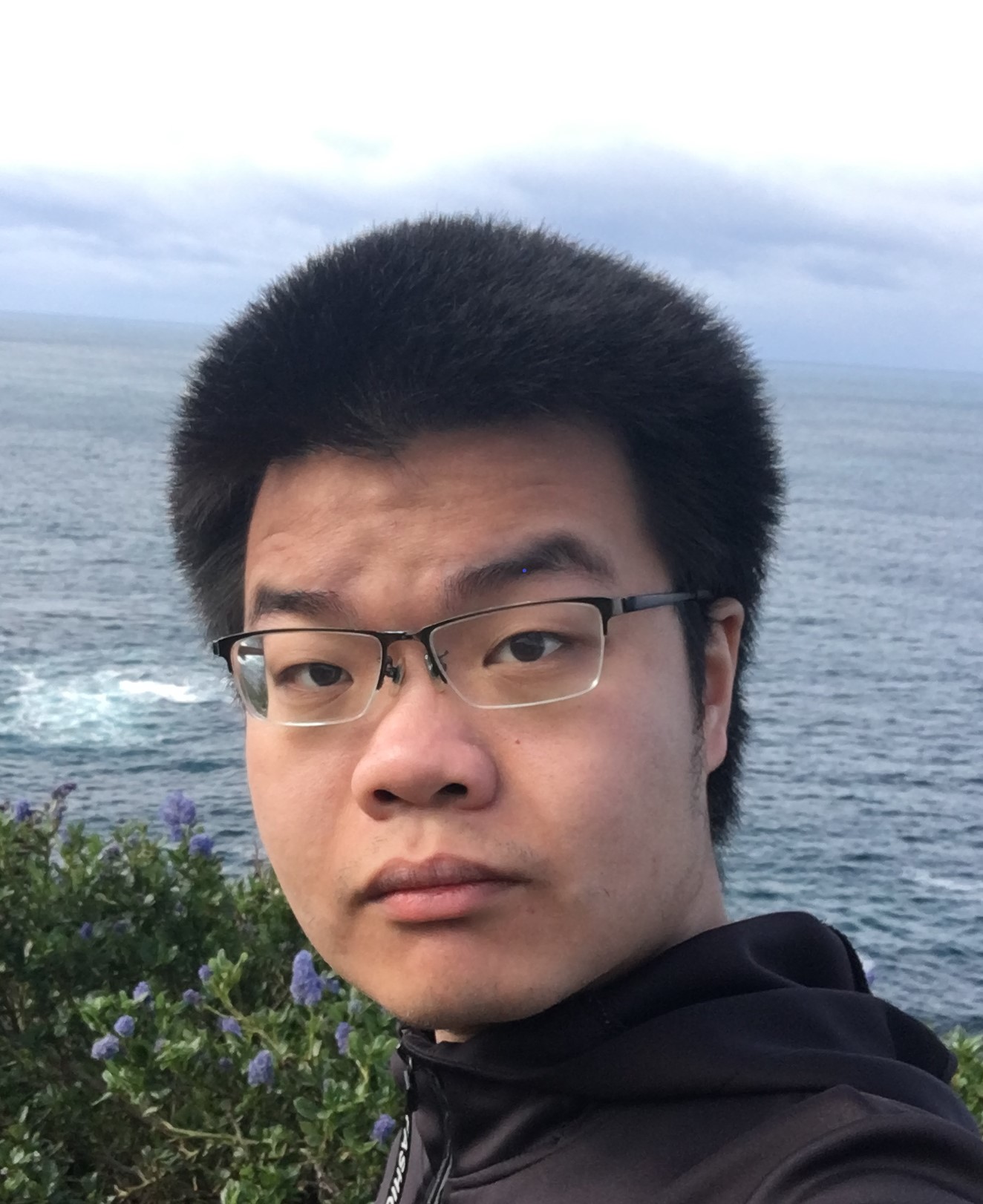 Portrait photograph of Qishen (Luke) Lyu